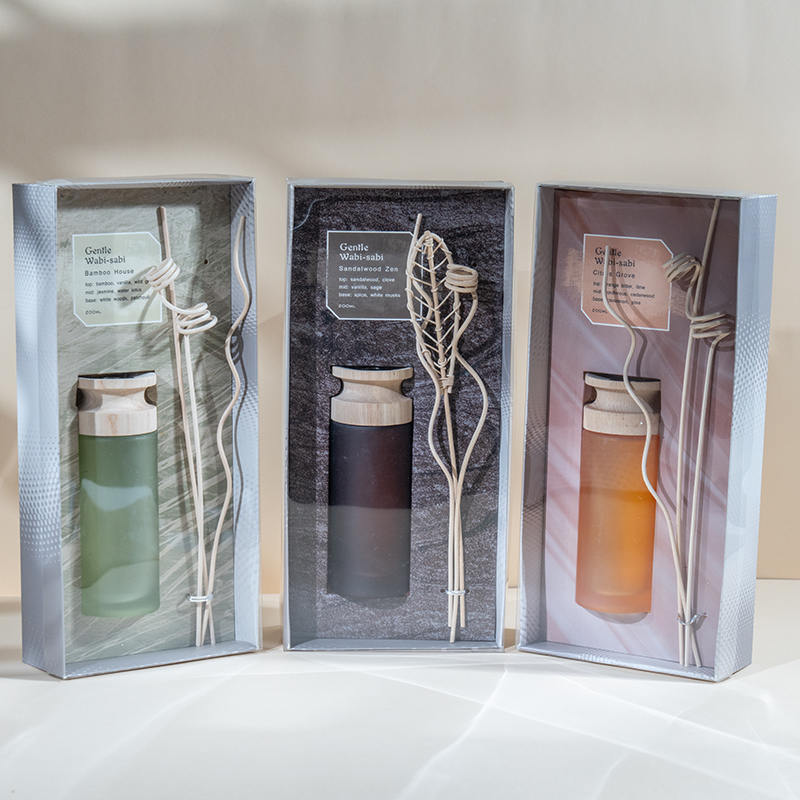 Førsteklasses sylindrisk glassflaske av rørdiffusor med trepinne-aroma diffuser