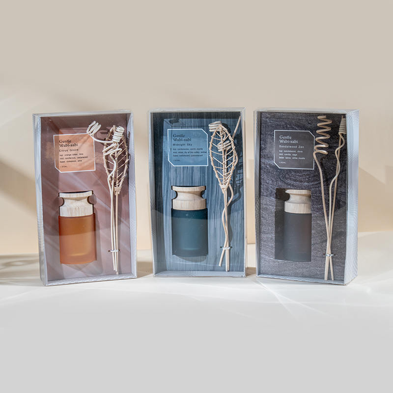 Høy sylindrisk glassflaske av premium sivdiffusor med leverandør av trepinnearoma