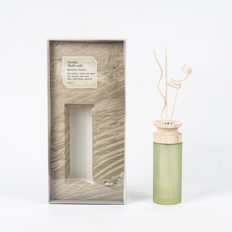 Førsteklasses sylindrisk glassflaske av rørdiffusor med trepinne-aroma diffuser