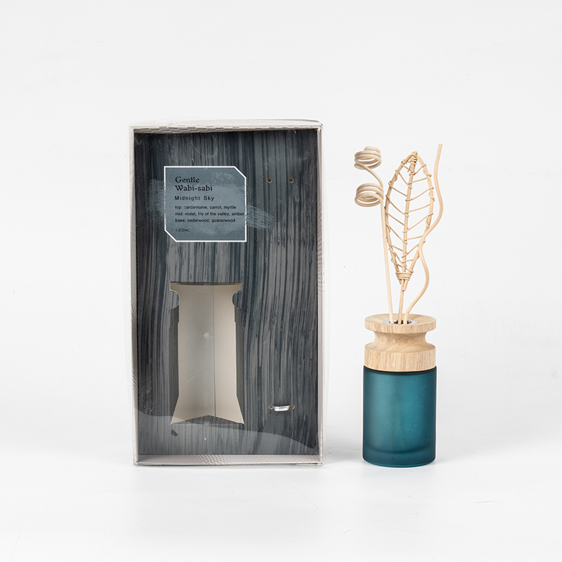 Høy sylindrisk glassflaske av premium sivdiffusor med leverandør av trepinnearoma