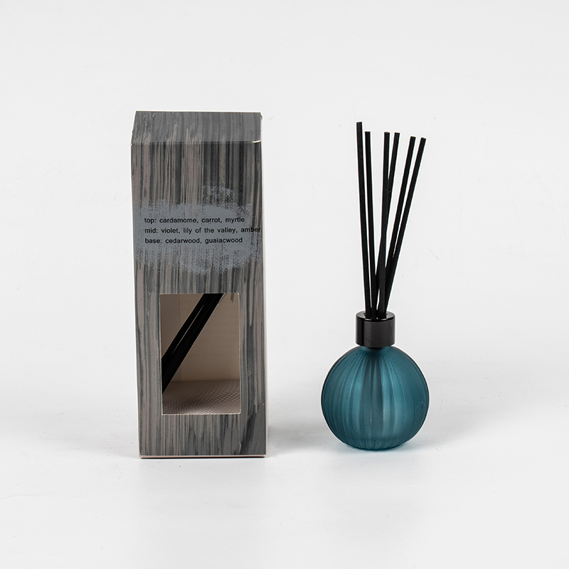 Liten glasspære med vertikale striper fordampende flaske siv diffuser-produsent av duft siv diffuser