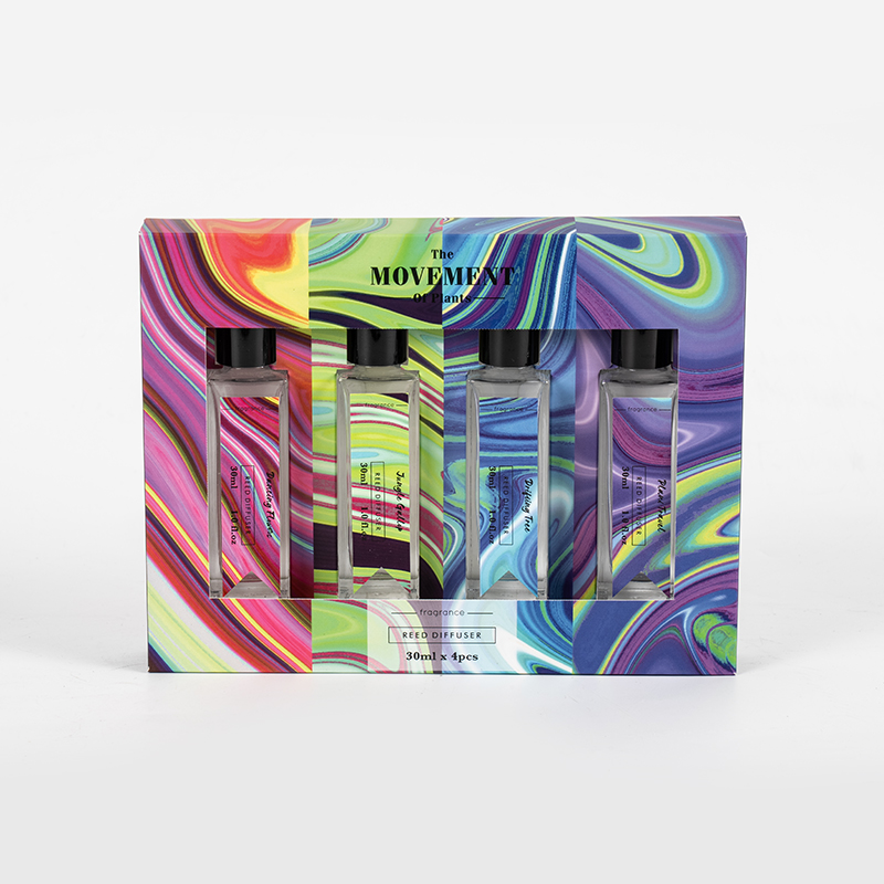 Liten høyhæl firkantet flaske reed diffuser 4PCS sett-aroma diffuser oljeprodusent